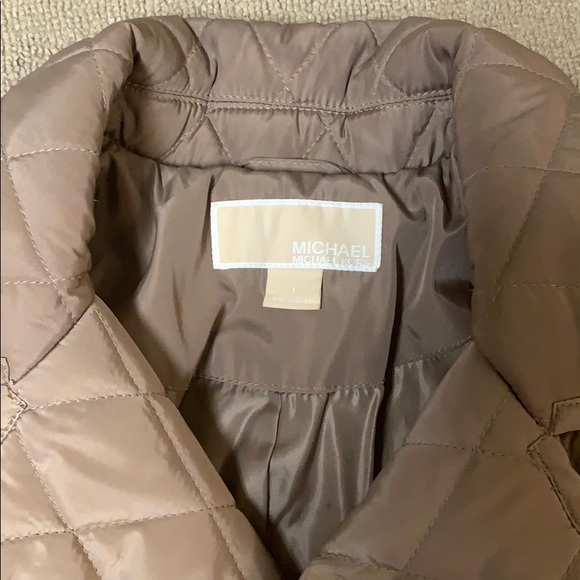 Michael Kors coat, great condition! Tan! cute! - Picture 4 of 12